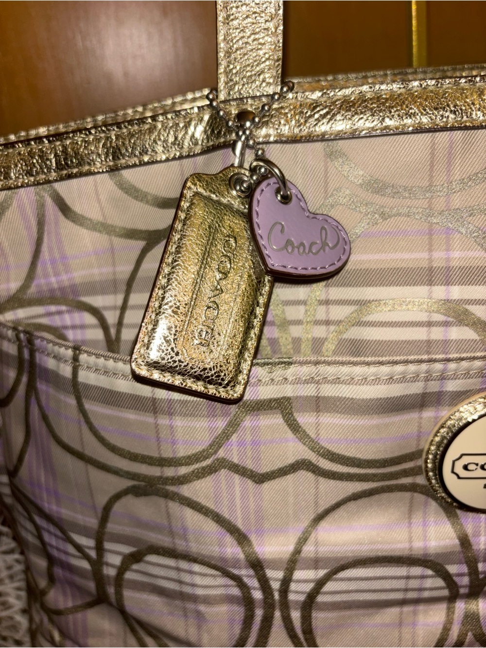 Coach F17137 Signature Tote in Pale Pink with Metallic Gold Trim - Picture 6 of 17